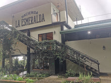 Load image into Gallery viewer, Panama-Hacienda La Esmeralda Special Collection Montaña 6FB Geisha Washed