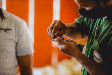 Load image into Gallery viewer, Colombia-Manos Juntas -Gesha Natural Anaerobic 227g